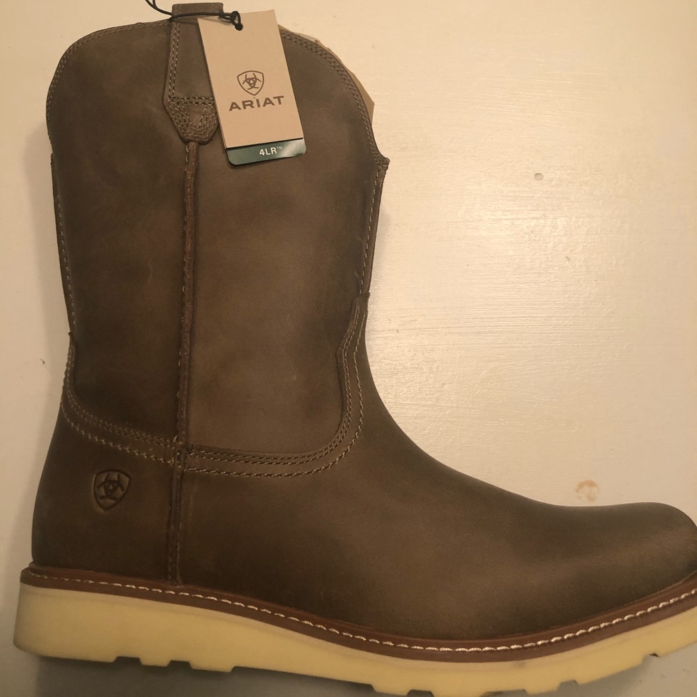 Men’s Size 12 Ariat Boots